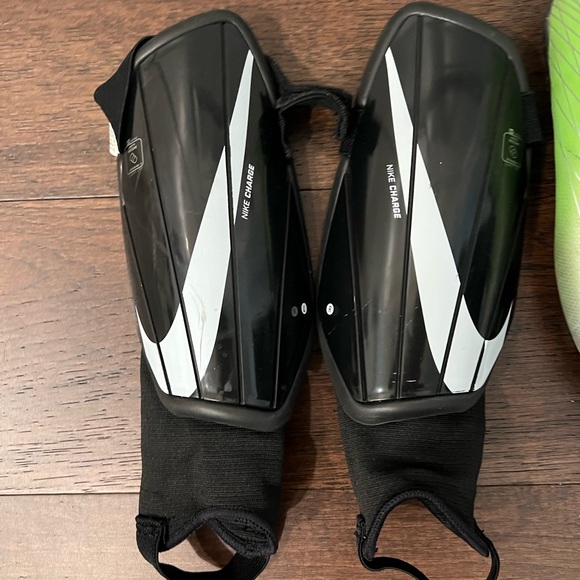 DSG Soccer cleats and Nike shin guard combo - Picture 9 of 9